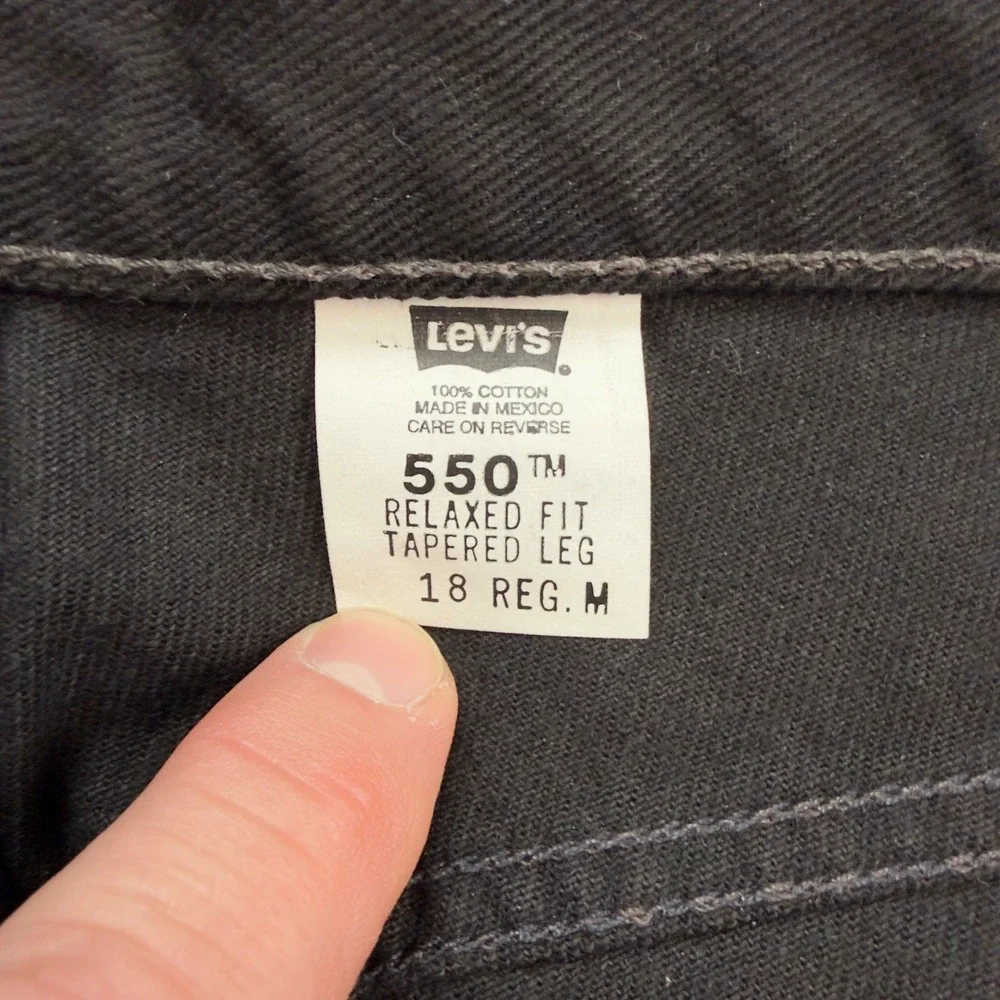 Levis 550 Relaxed Fit Tapered Leg Black Jeans Mens 18 Reg 15551-0260 NWT Vintage